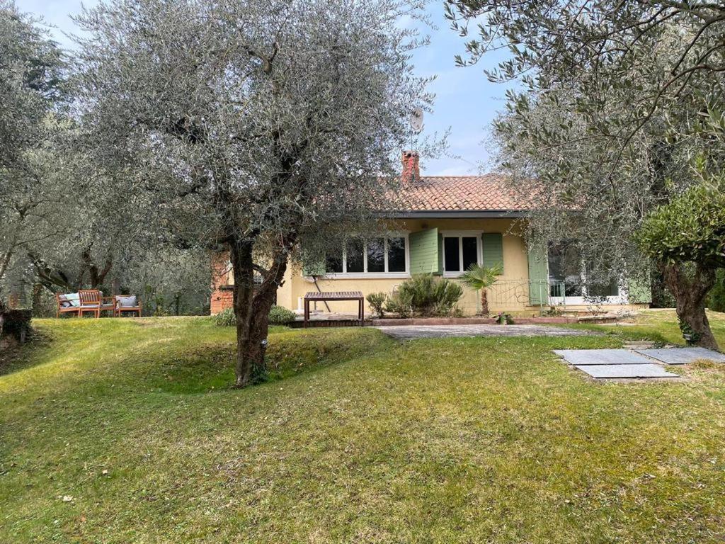 Villa Sweet Flower - With Private Pool And Garden Manerba del Garda Eksteriør bilde