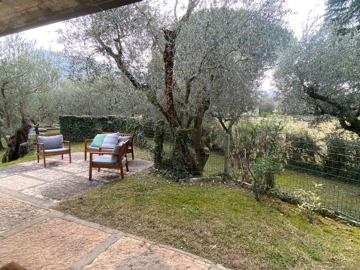 Villa Sweet Flower - With Private Pool And Garden Manerba del Garda Eksteriør bilde